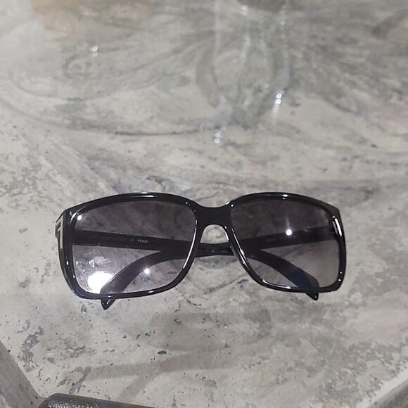 fendi Fs5220 Black and Silver Gradient Rectangular Sunglasses - Picture 6 of 8